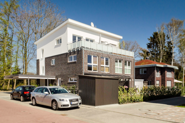 4 Wohnungen und ein Einfamilienhaus in Schenefeld